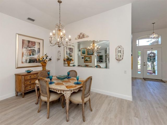 404 PINEWOOD LAKE DRIVE, Venice, FL 34285