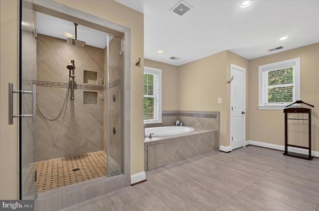 7000 JACOBS GROVE CT, Manassas, VA 20112