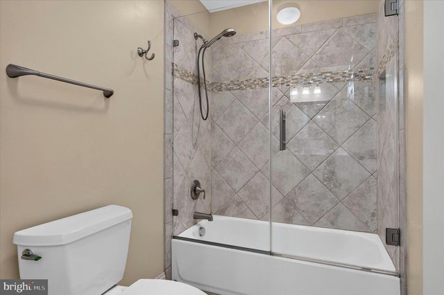 7000 JACOBS GROVE CT, Manassas, VA 20112