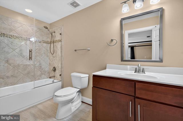 7000 JACOBS GROVE CT, Manassas, VA 20112