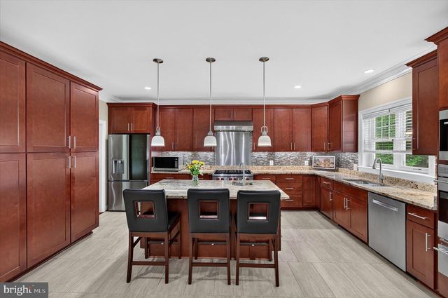 7000 JACOBS GROVE CT, Manassas, VA 20112
