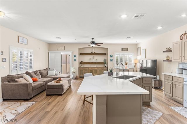 5555 Parlay Way 103, Las Vegas, NV 89122