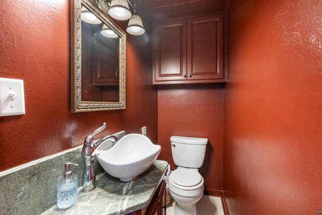 2207 Hammond Ave, Superior, WI 54880