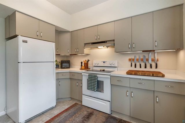 2207 Hammond Ave, Superior, WI 54880