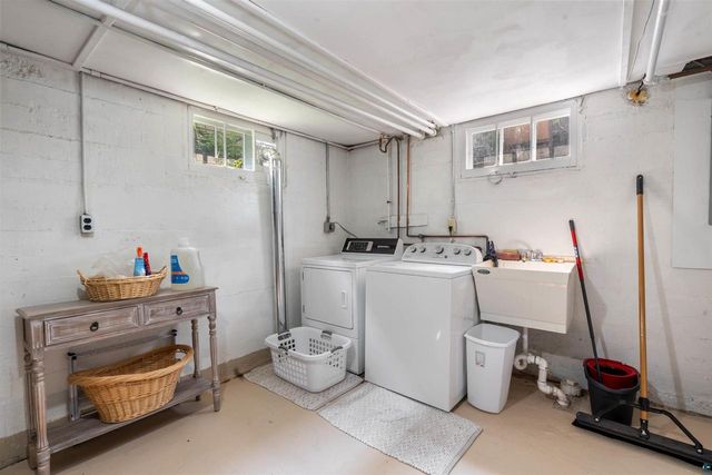 2207 Hammond Ave, Superior, WI 54880