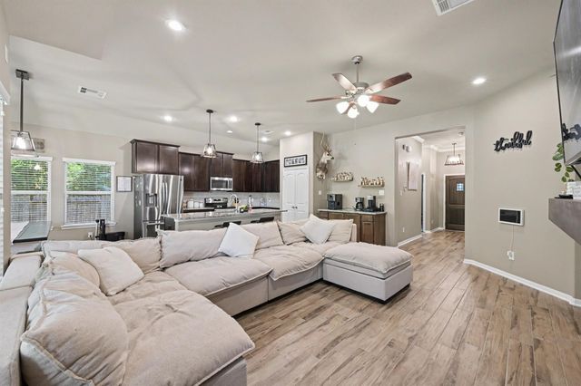 13258 Ridgeview, Willis, TX 77318