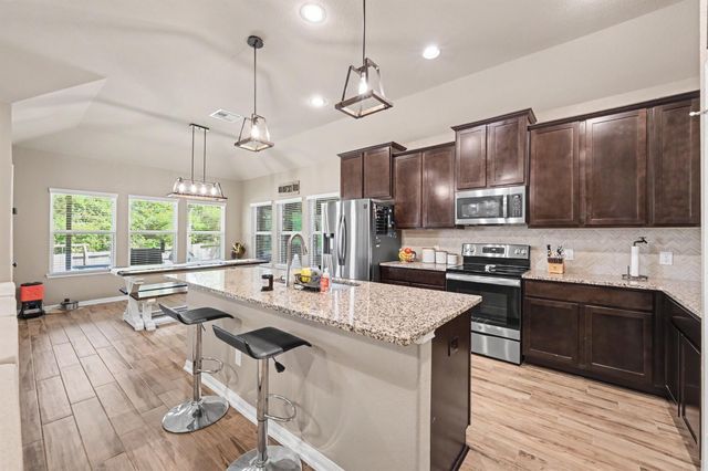 13258 Ridgeview, Willis, TX 77318