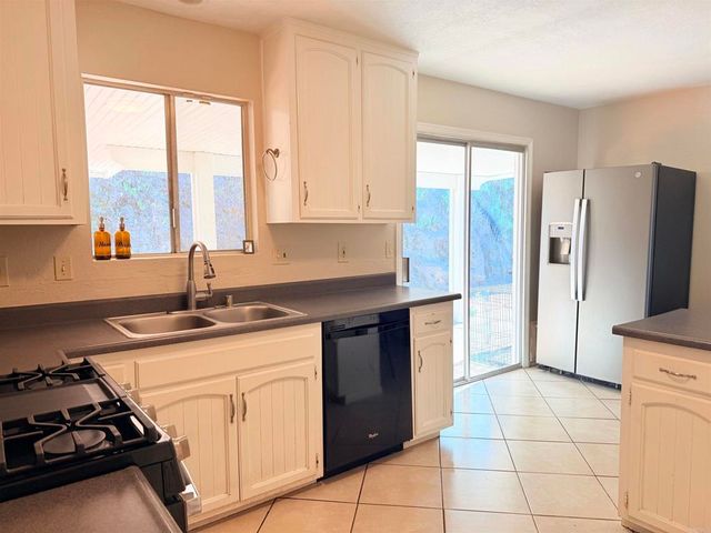 9449 Prospect Avenue, Santee, CA 92071