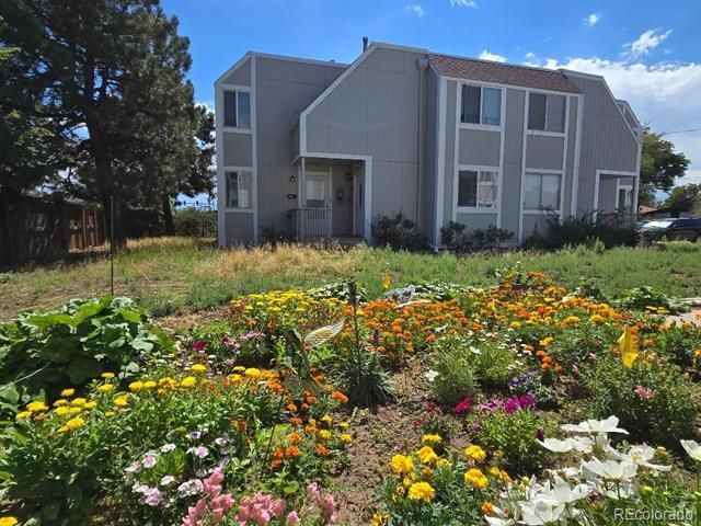 12056 E 25th Avenue, Aurora, CO 80010