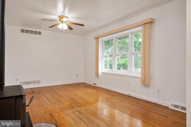 410 WALNUT DR, Annapolis, MD 21403