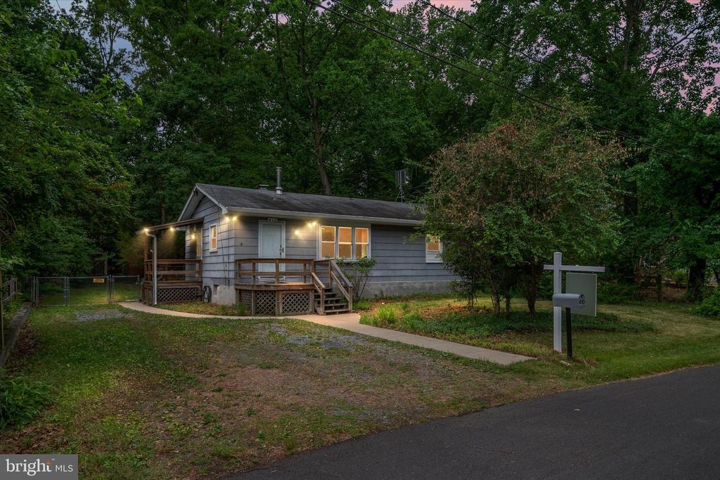 410 WALNUT DR, Annapolis, MD 21403