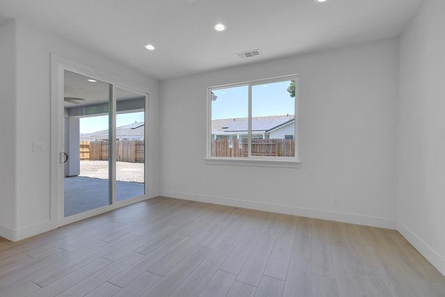 1093 Royo Ranchero, Yuba City, CA 95993