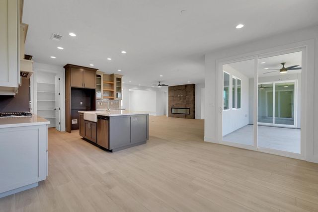 1093 Royo Ranchero, Yuba City, CA 95993