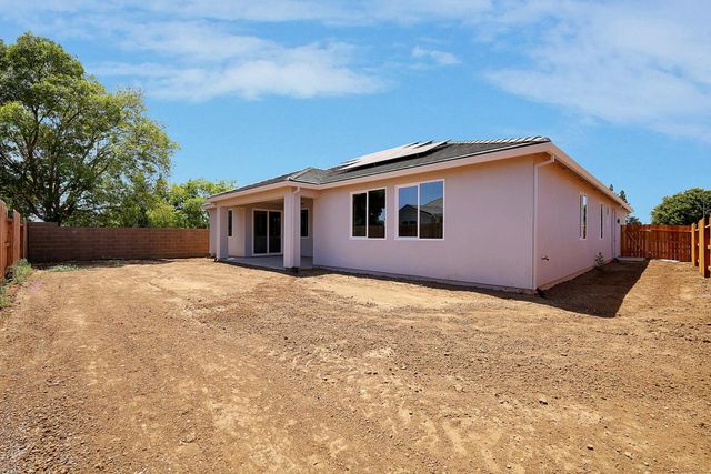 1093 Royo Ranchero, Yuba City, CA 95993