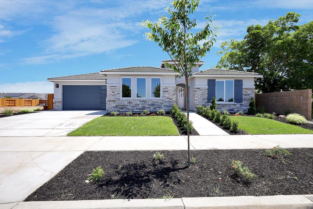 1093 Royo Ranchero, Yuba City, CA 95993