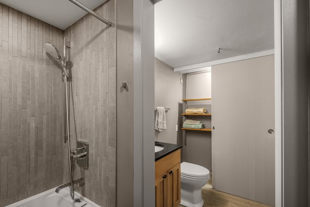 540 N Lake Shore Drive 420, Chicago, IL 60611