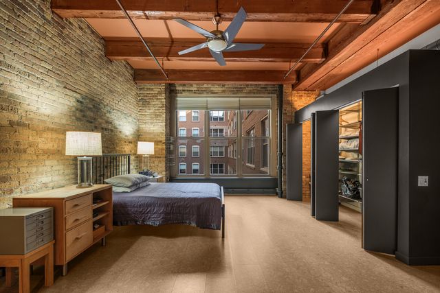 540 N Lake Shore Drive 420, Chicago, IL 60611