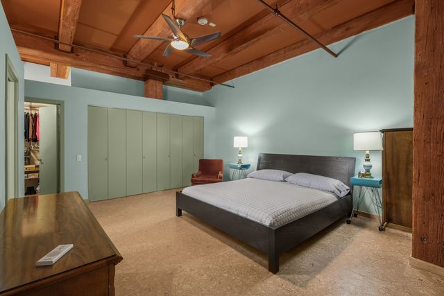 540 N Lake Shore Drive 420, Chicago, IL 60611