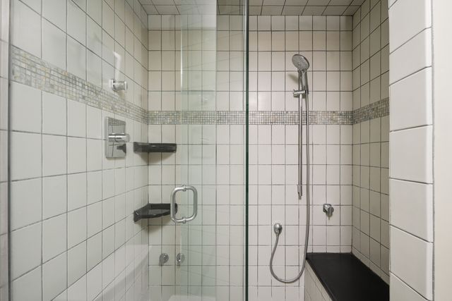 540 N Lake Shore Drive 420, Chicago, IL 60611