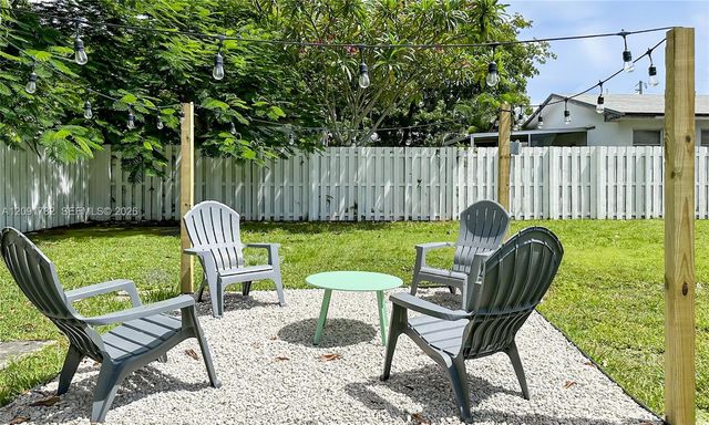 528 SW 4th Avenue A, Hallandale Beach, FL 33009