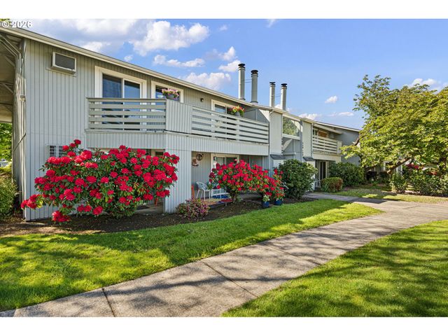 650 HARLOW Rd 248, Springfield, OR 97477