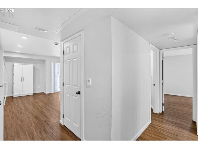 8120 N INTERSTATE Ave 204, Portland, OR 97217