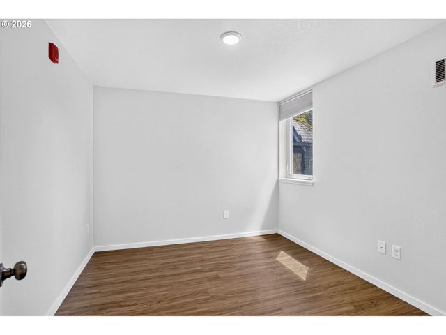 8120 N INTERSTATE Ave 204, Portland, OR 97217