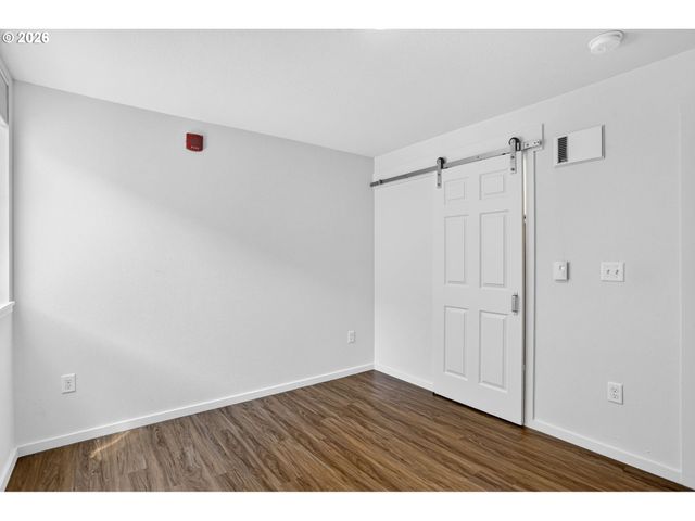 8120 N INTERSTATE Ave 204, Portland, OR 97217