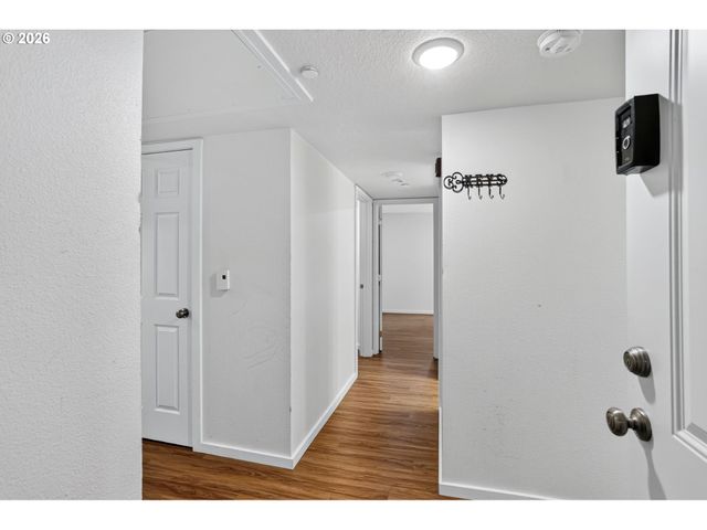 8120 N INTERSTATE Ave 204, Portland, OR 97217