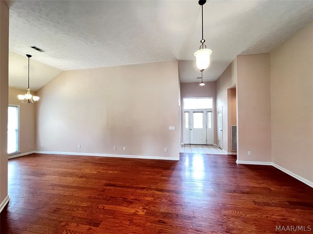 8933 Chantilly Way, Montgomery, AL 36116
