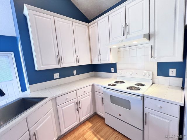 8933 Chantilly Way, Montgomery, AL 36116