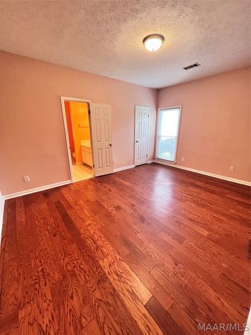 8933 Chantilly Way, Montgomery, AL 36116