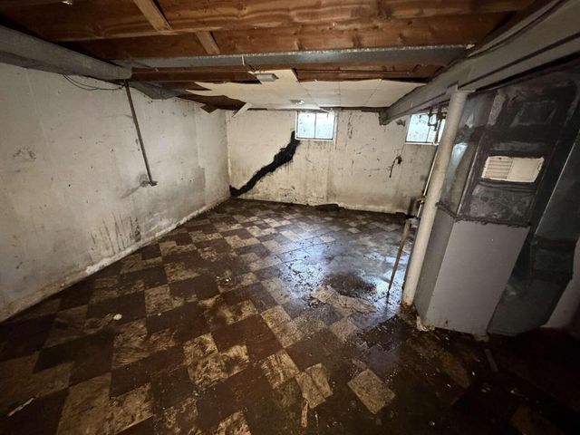5401 Smalley Avenue, Kansas City, MO 64129