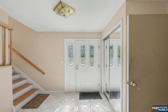 151 Broadview Terrace, Paramus, NJ 07652