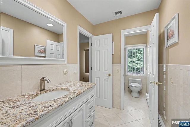 151 Broadview Terrace, Paramus, NJ 07652