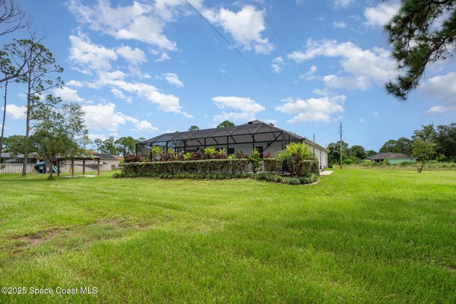 1017 Welco Street SE, Palm Bay, FL 32909