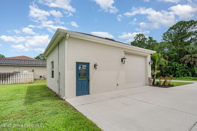1017 Welco Street SE, Palm Bay, FL 32909