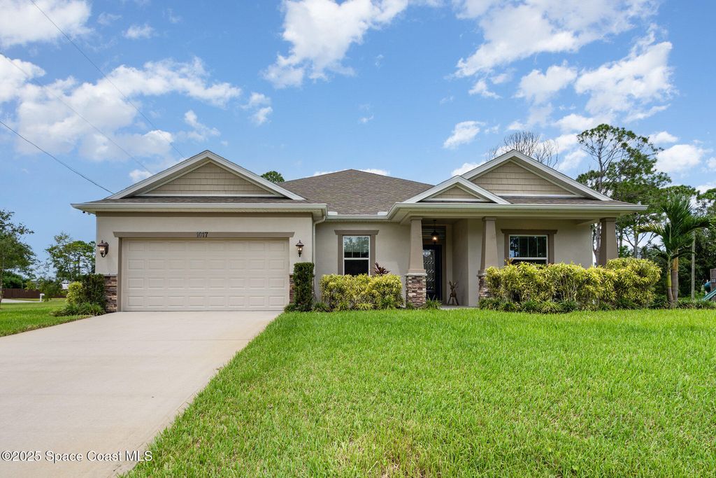1017 Welco Street SE, Palm Bay, FL 32909