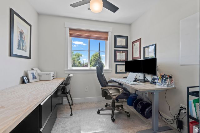 1040 E LARKSPUR DR, Sandy, UT 84094