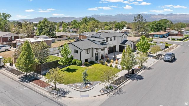 1040 E LARKSPUR DR, Sandy, UT 84094