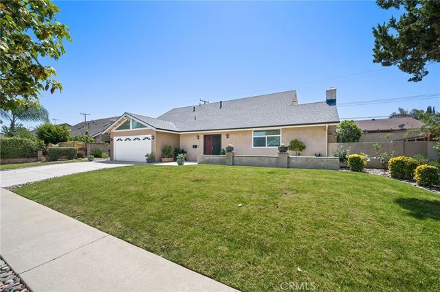 460 W Mission Road, Corona, CA 92882