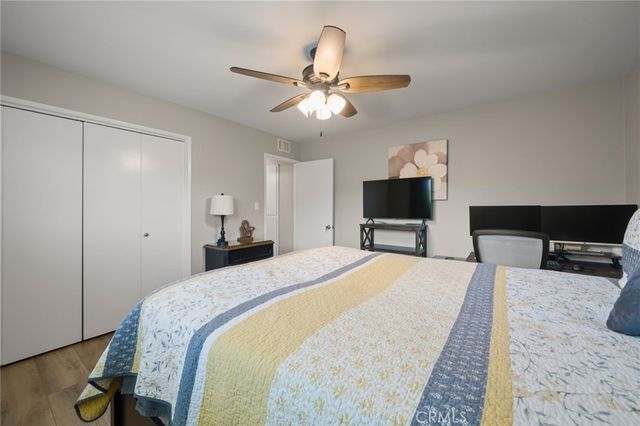 460 W Mission Road, Corona, CA 92882