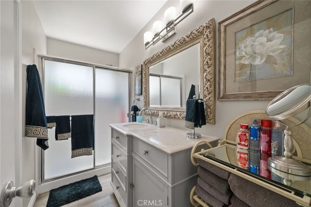460 W Mission Road, Corona, CA 92882