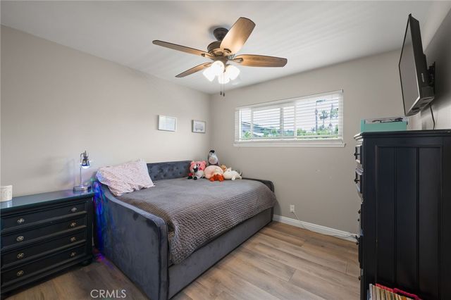 460 W Mission Road, Corona, CA 92882