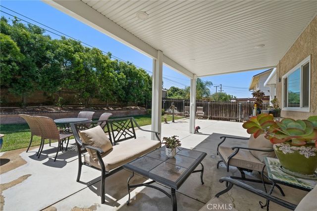 460 W Mission Road, Corona, CA 92882