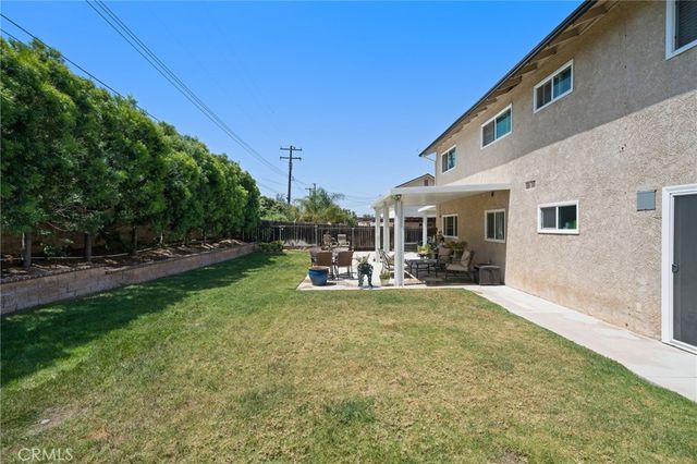 460 W Mission Road, Corona, CA 92882