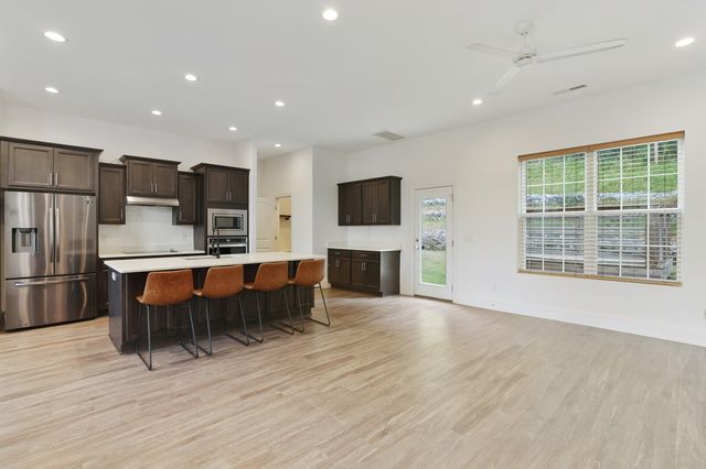 1006 Chisolm Trl, Goodlettsville, TN 37072