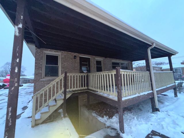 9215 S Hamlin Avenue, Evergreen Park, IL 60805