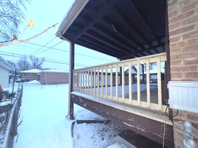 9215 S Hamlin Avenue, Evergreen Park, IL 60805