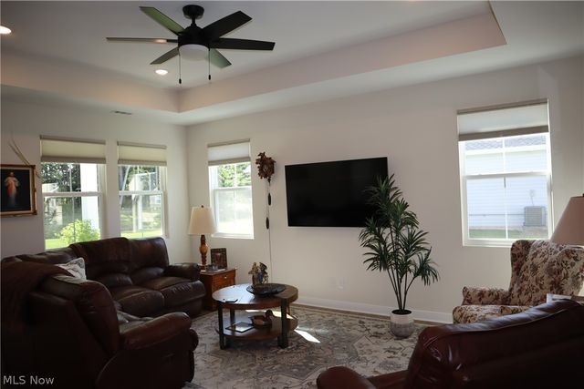 2163 Myla Way, Elyria, OH 44035